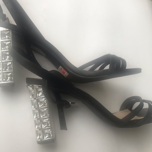 Le château cute heels not to high black and shiny silver - Picture 7 of 8
